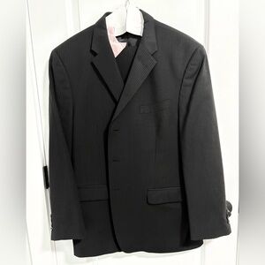 Mens 100% Wool 2-Piece Suit (48R Jacket, 38 × 32 Pants, EUC - like New